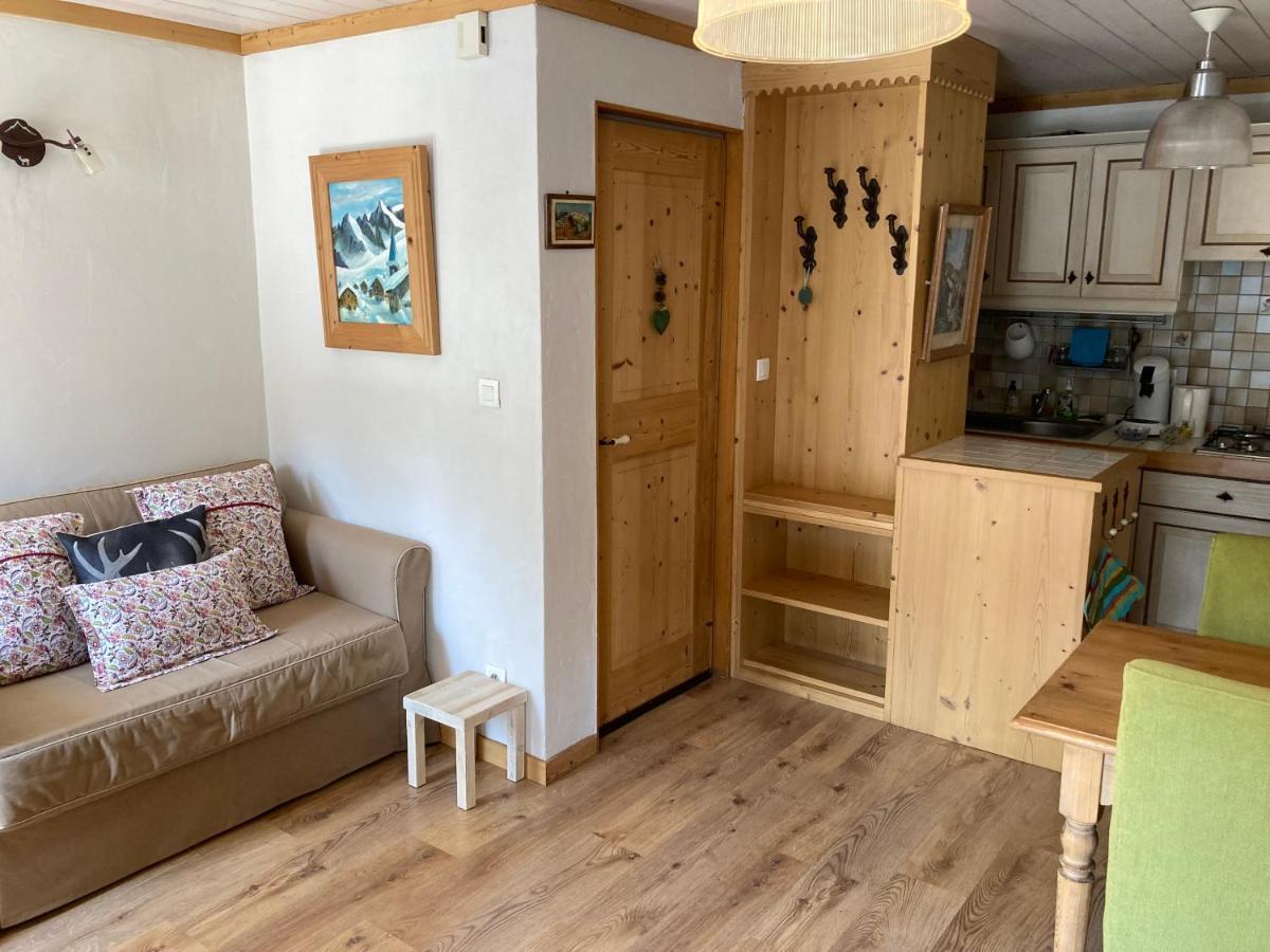 Aristide Briand Apartment Moutiers  Bagian luar foto